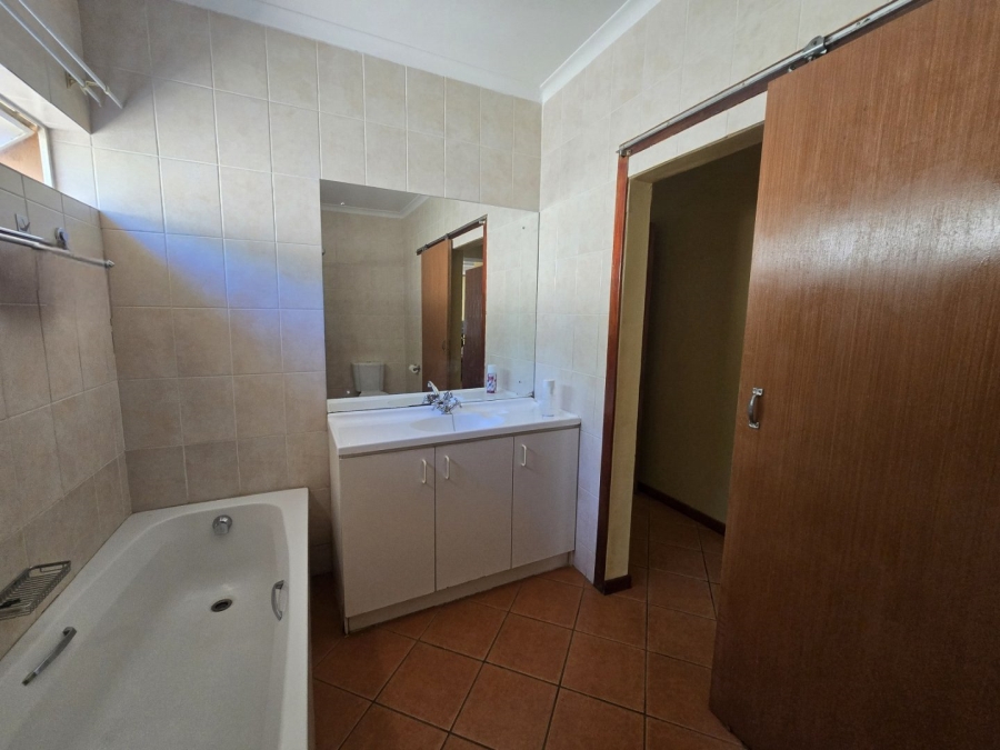 4 Bedroom Property for Sale in Keidebees Northern Cape